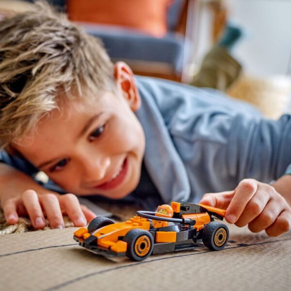 Lego City 60442 F1 Coureur met Mclaren Racewagen - Afbeelding 3