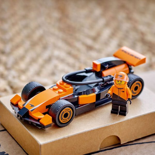 Lego City 60442 F1 Coureur met Mclaren Racewagen - Afbeelding 4